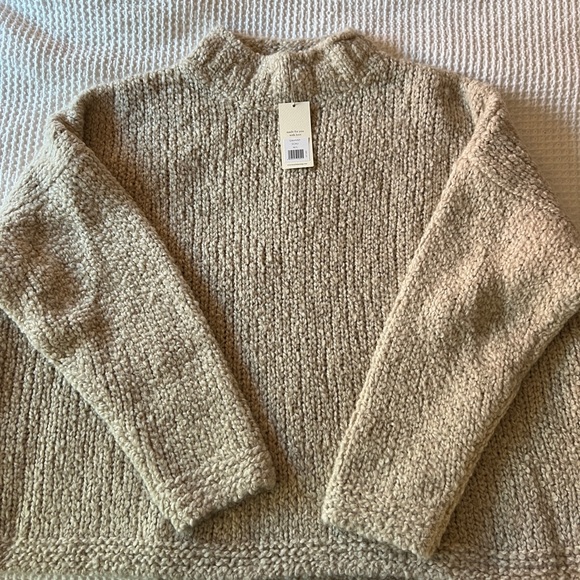 by Aylin Koenig Pullover Granny Sweater M/L NWT - Ecru color - new in box - Picture 6 of 13